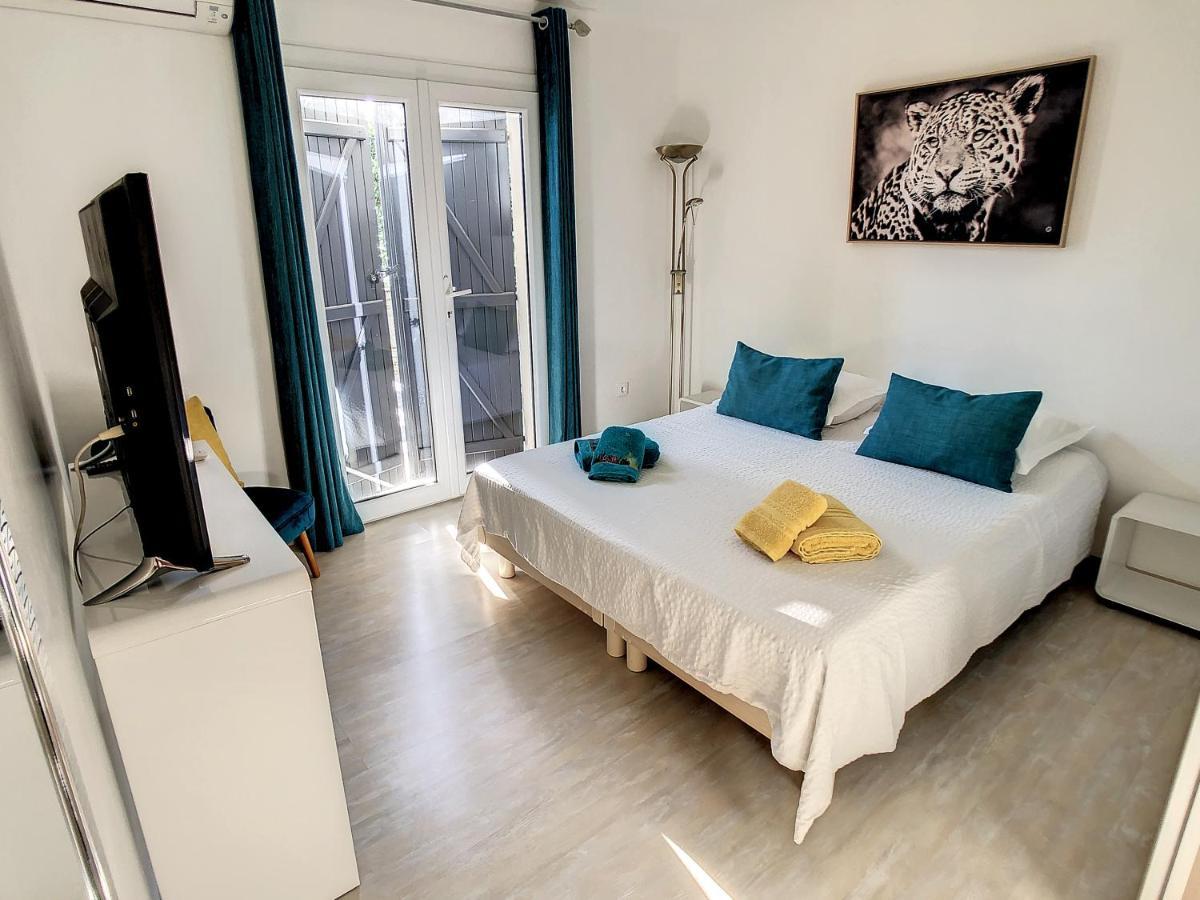 3 Bedrooms Villa near Cannes - Pool&Jacuzzi - Sea View Mandelieu Esterno foto