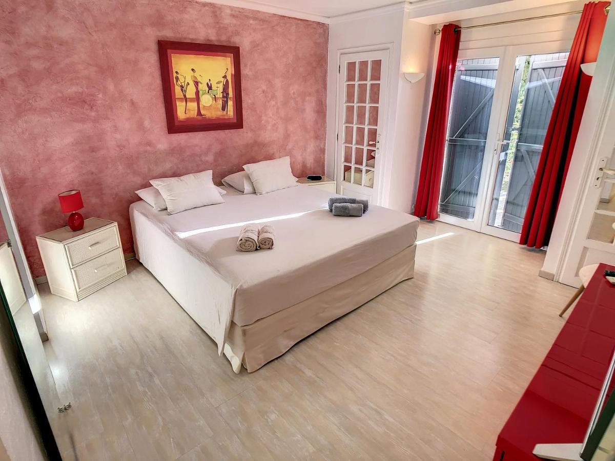 3 Bedrooms Villa near Cannes - Pool&Jacuzzi - Sea View Mandelieu Esterno foto