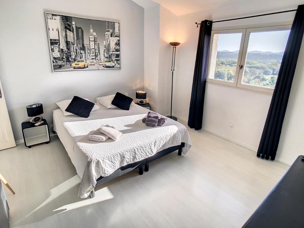 3 Bedrooms Villa near Cannes - Pool&Jacuzzi - Sea View Mandelieu Esterno foto