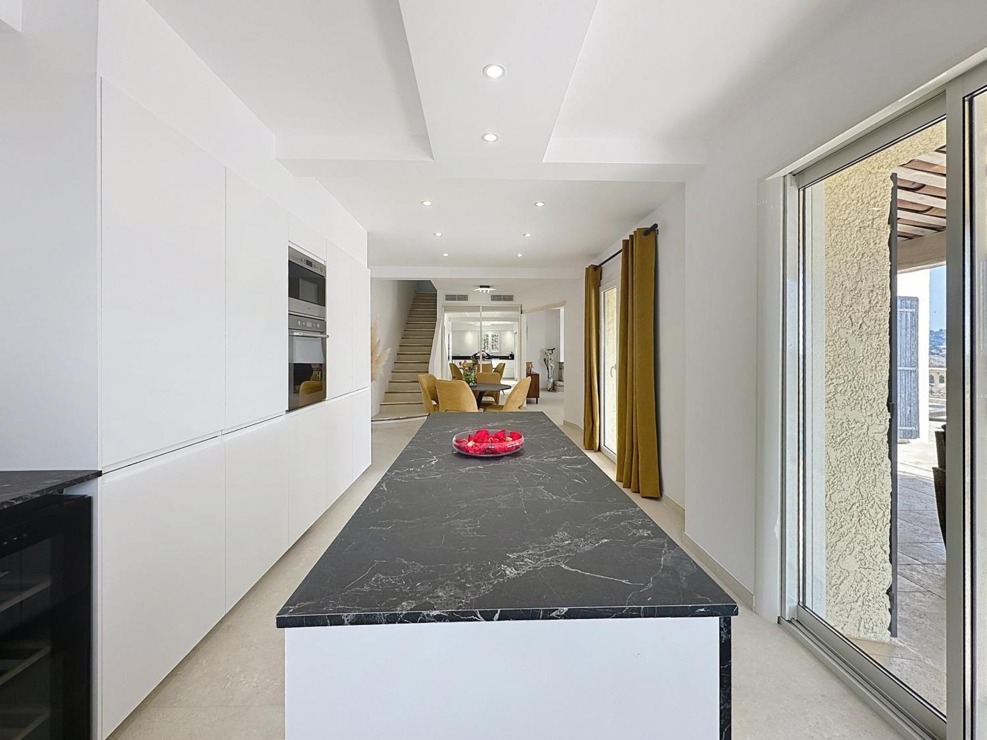 3 Bedrooms Villa near Cannes - Pool&Jacuzzi - Sea View Mandelieu Esterno foto
