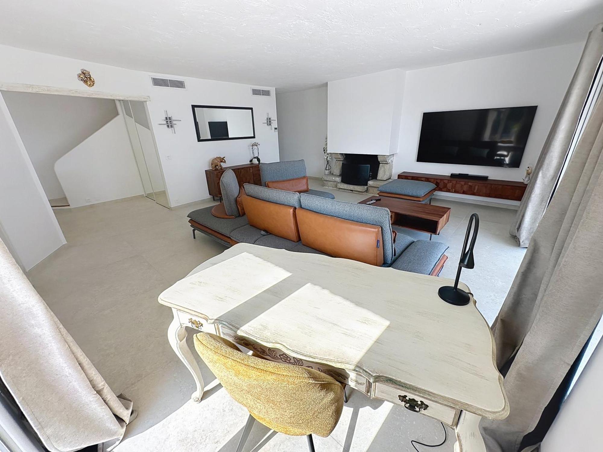 3 Bedrooms Villa near Cannes - Pool&Jacuzzi - Sea View Mandelieu Esterno foto