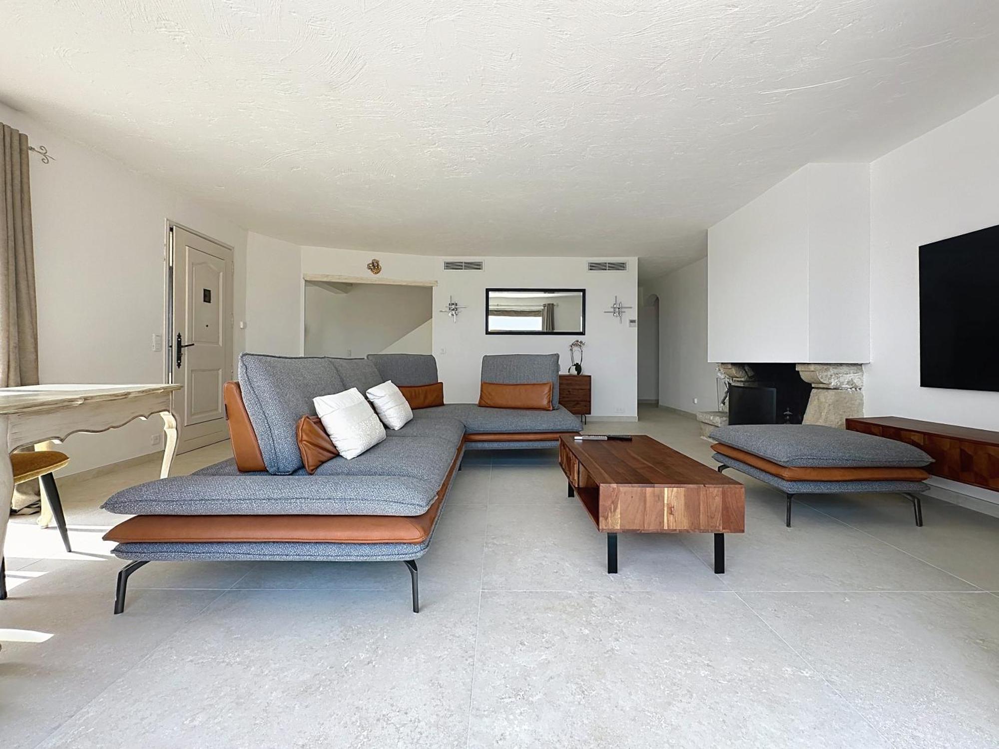 3 Bedrooms Villa near Cannes - Pool&Jacuzzi - Sea View Mandelieu Esterno foto