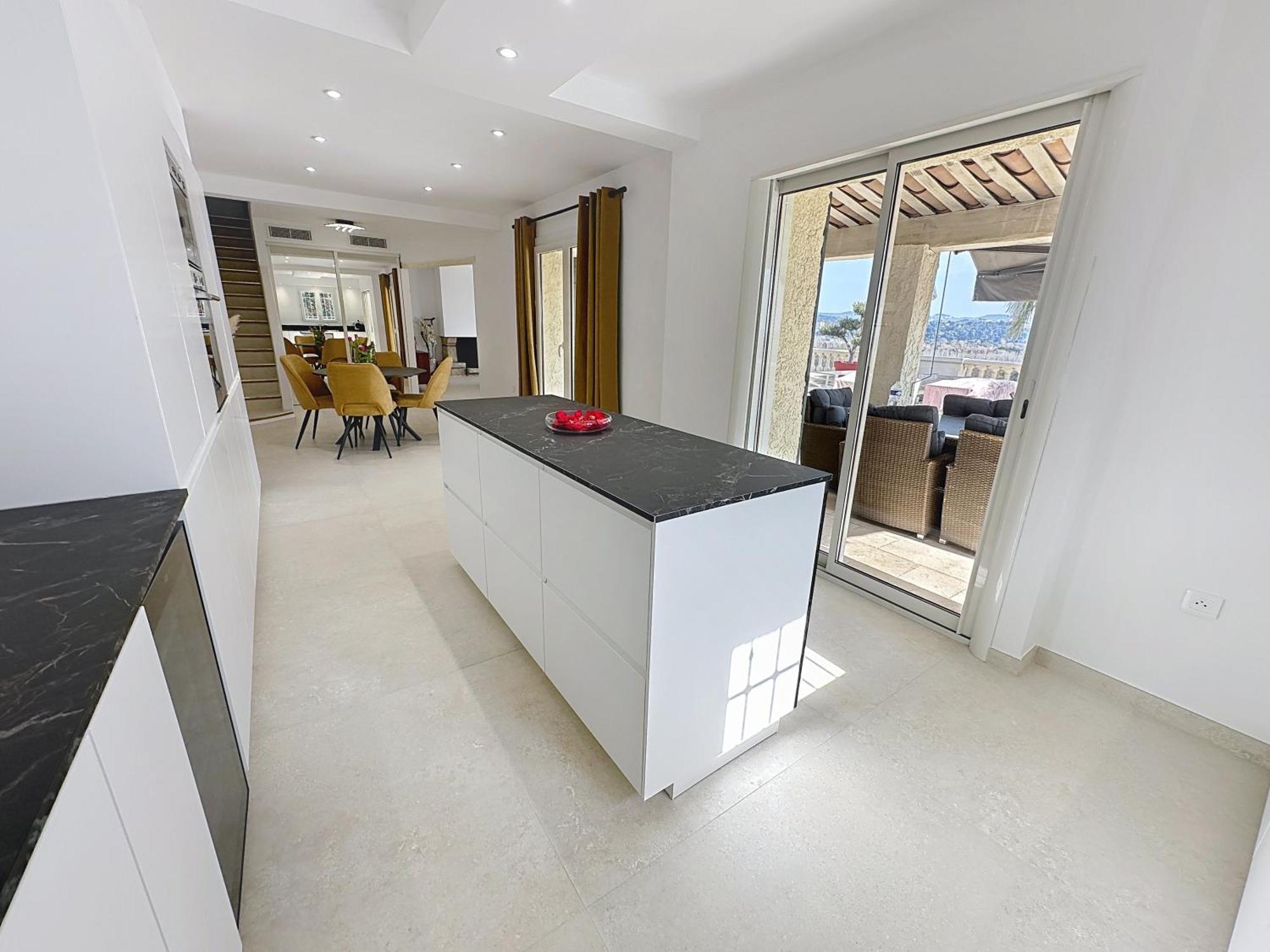3 Bedrooms Villa near Cannes - Pool&Jacuzzi - Sea View Mandelieu Esterno foto