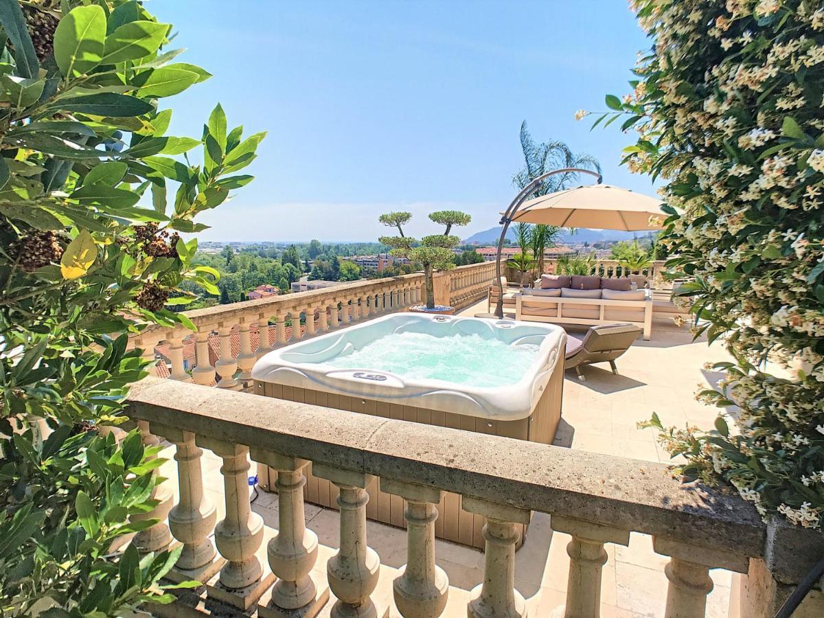 3 Bedrooms Villa near Cannes - Pool&Jacuzzi - Sea View Mandelieu Esterno foto